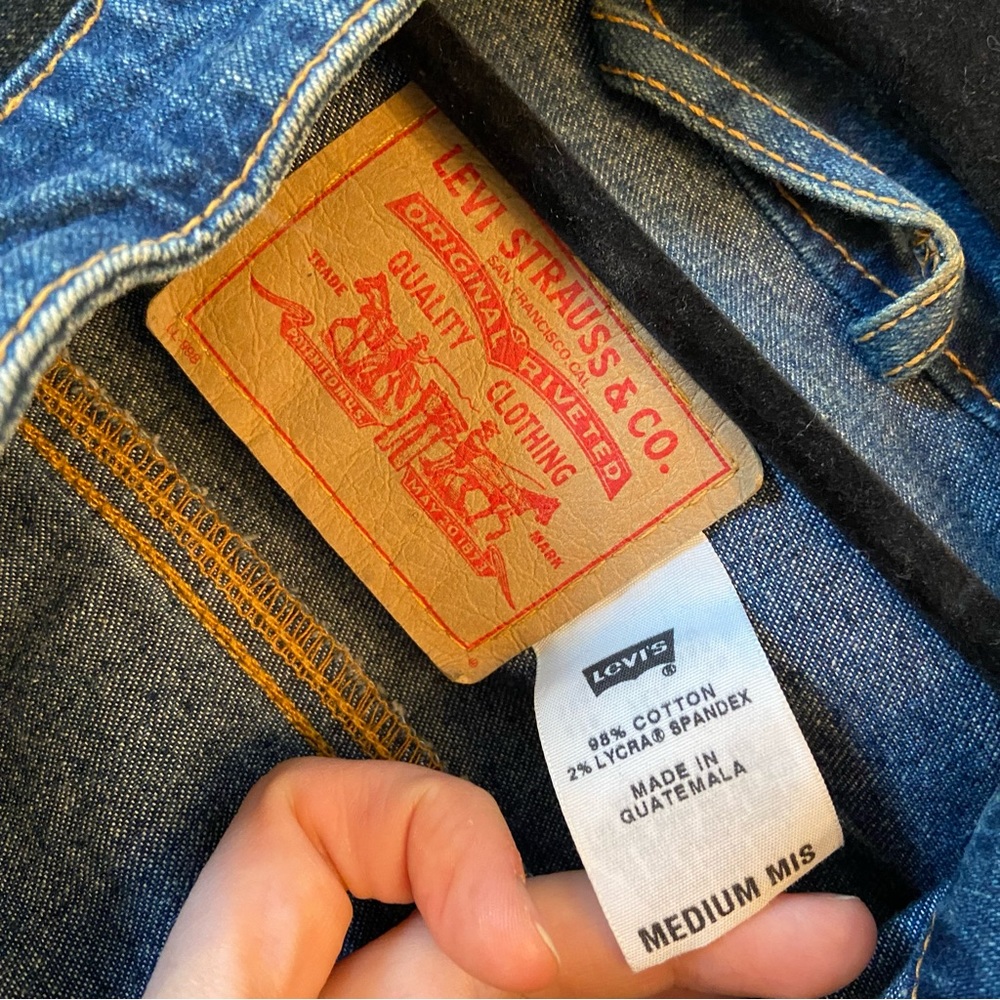 Levi’s Denim Jacket - Picture 4 of 4